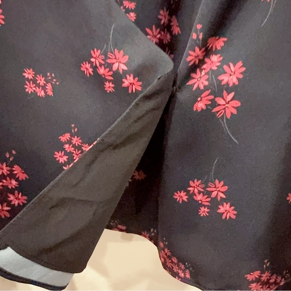 Keepsake Infinity Long Sleeve Wrap Blouse Top Black Ditsy Size S NWT - Picture 5 of 7